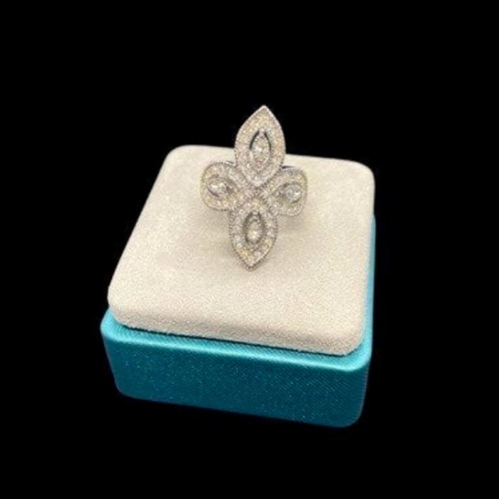 Ariella Nordstrom Brand Crystal Cross Rings Style, Silver Tone, Size 5